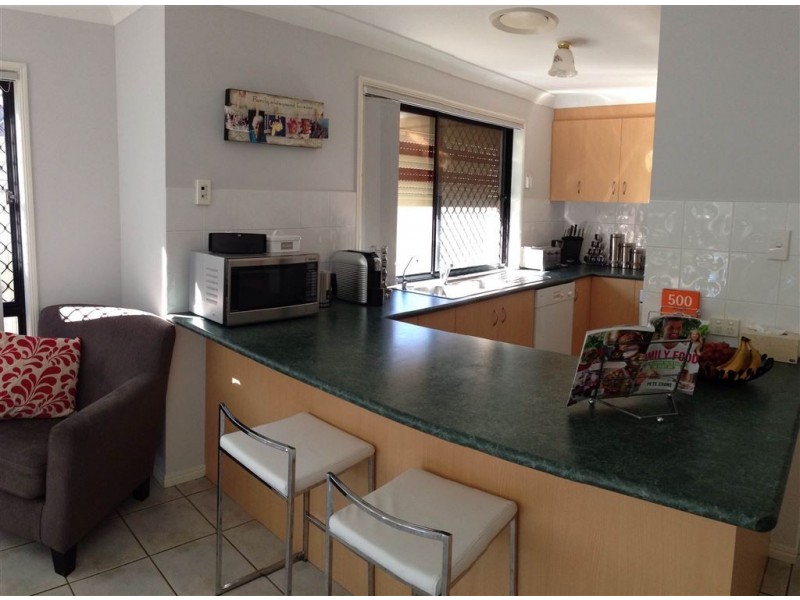 5 Wandi Close, Riverhills QLD 4074