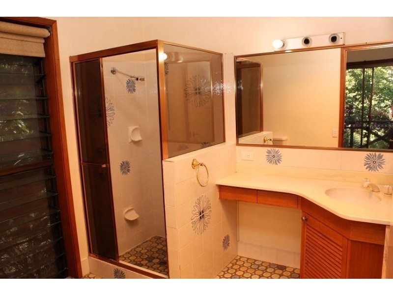 38B Halimah Street, Chapel Hill QLD 4069