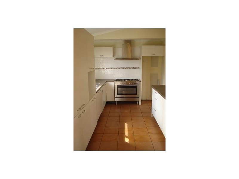 18 Danube Cres, Springfield QLD 4300