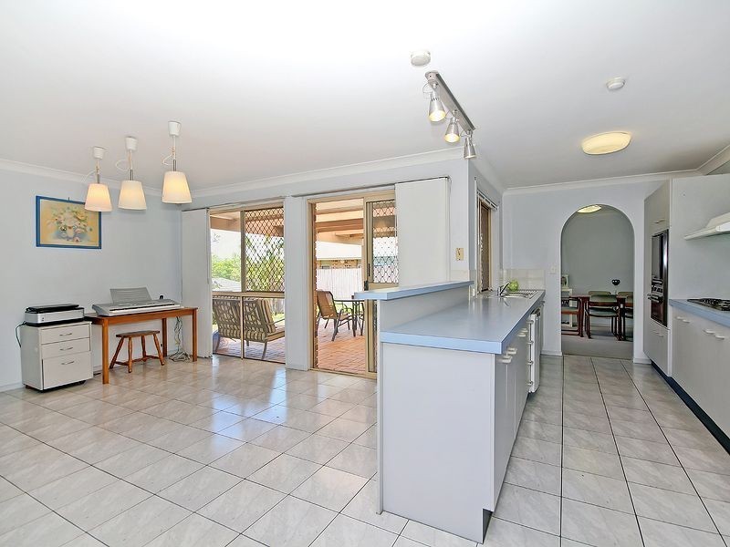 65 Riverhills Road, Middle Park QLD 4074