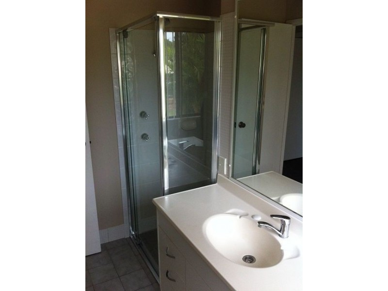 406 Sumners Road, Riverhills QLD 4074