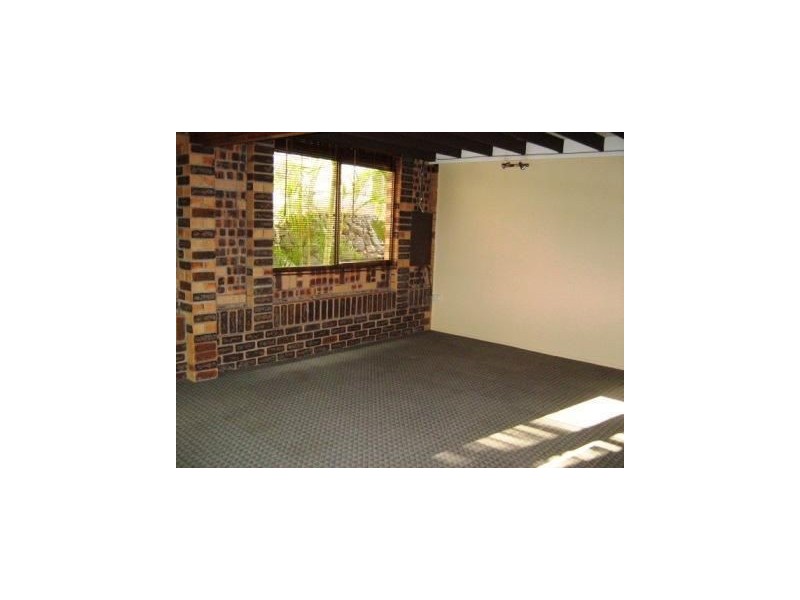 32 Estate Road, Jamboree Heights QLD 4074