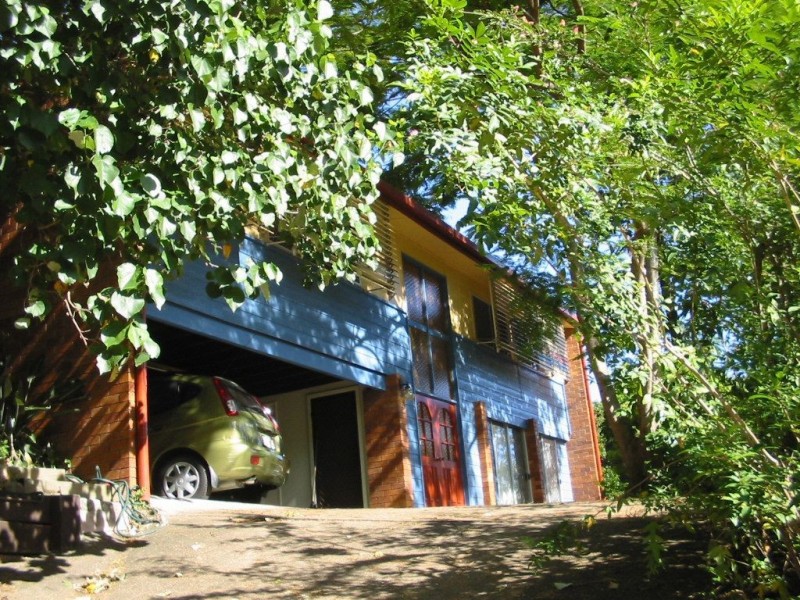 14 Cassandra Street, Chapel Hill QLD 4069