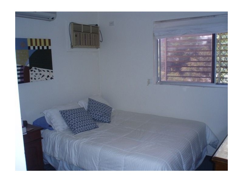 14 Cassandra Street, Chapel Hill QLD 4069