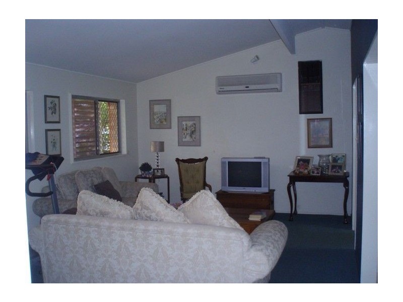 14 Cassandra Street, Chapel Hill QLD 4069