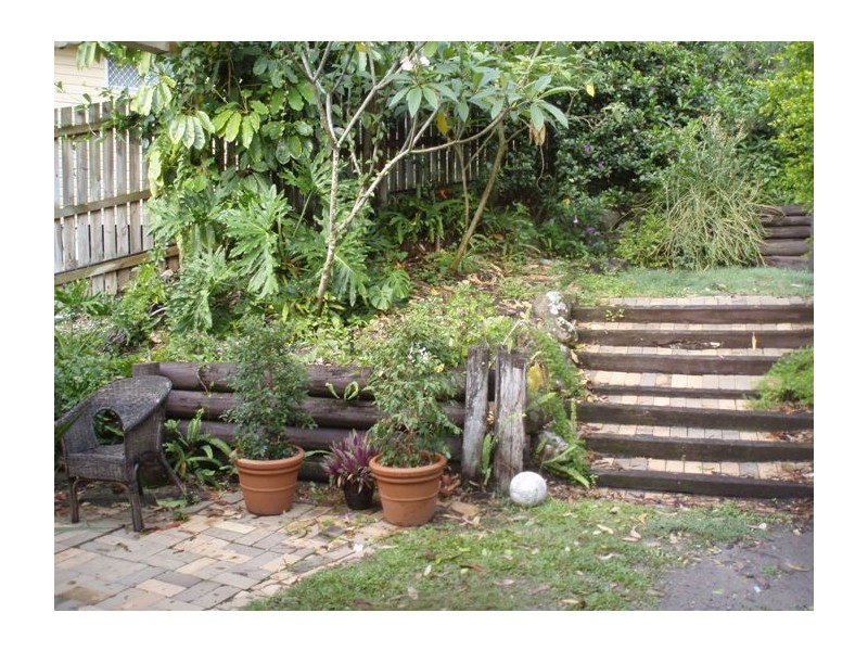 14 Cassandra Street, Chapel Hill QLD 4069