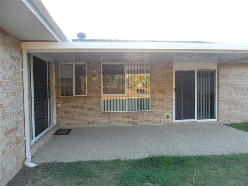 490 Westlake Drive, Riverhills QLD 4074