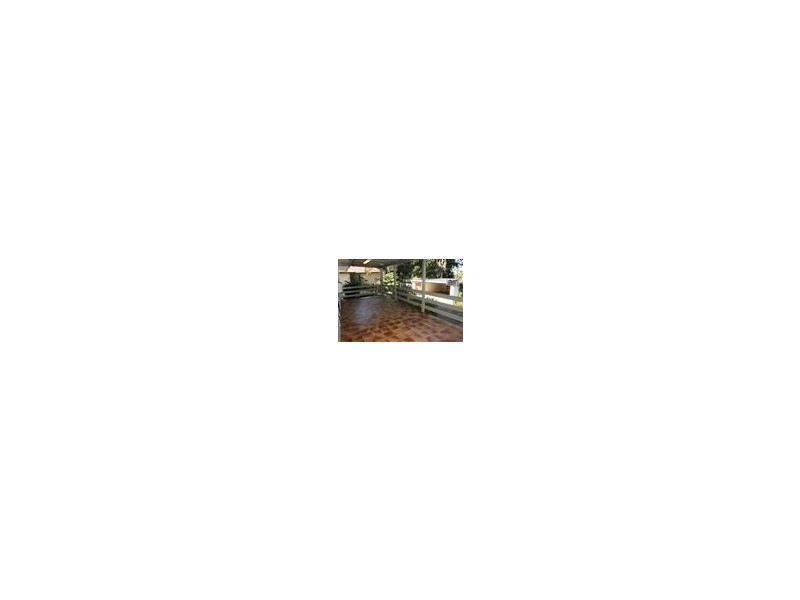 11 Gilruth Road, Kenmore QLD 4069