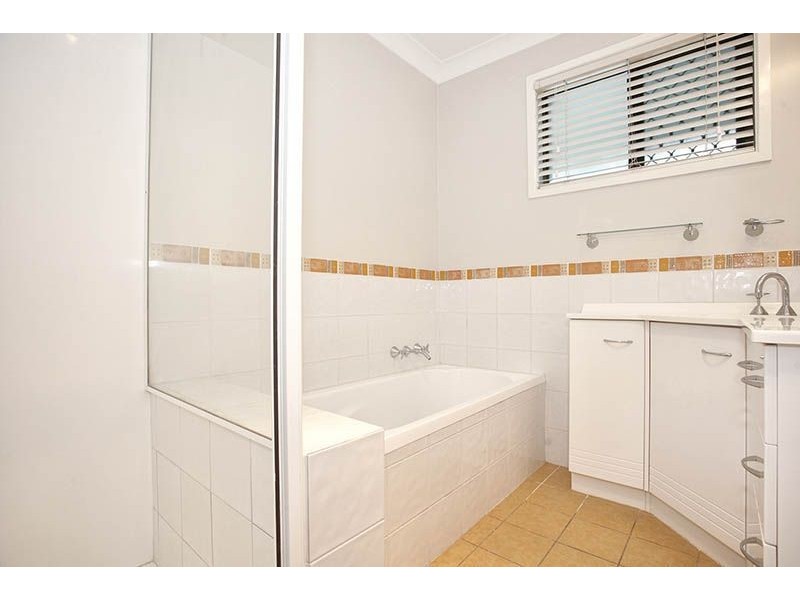 378 Sumners Road, Riverhills QLD 4074