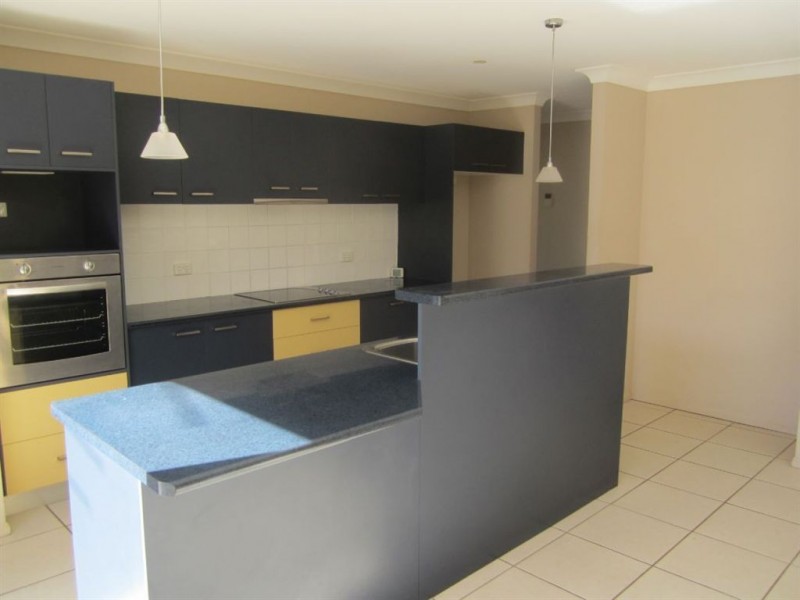 19 Tulipwood Place, Moggill QLD 4070