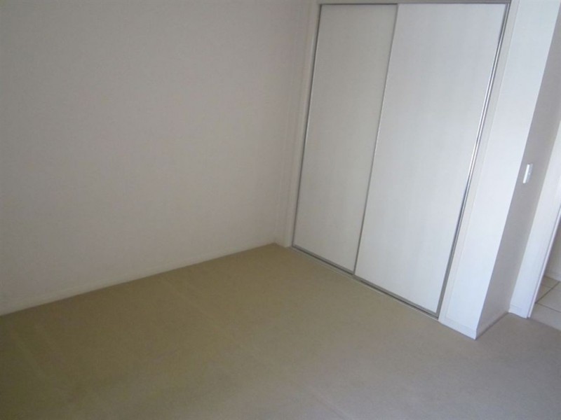 19 Tulipwood Place, Moggill QLD 4070