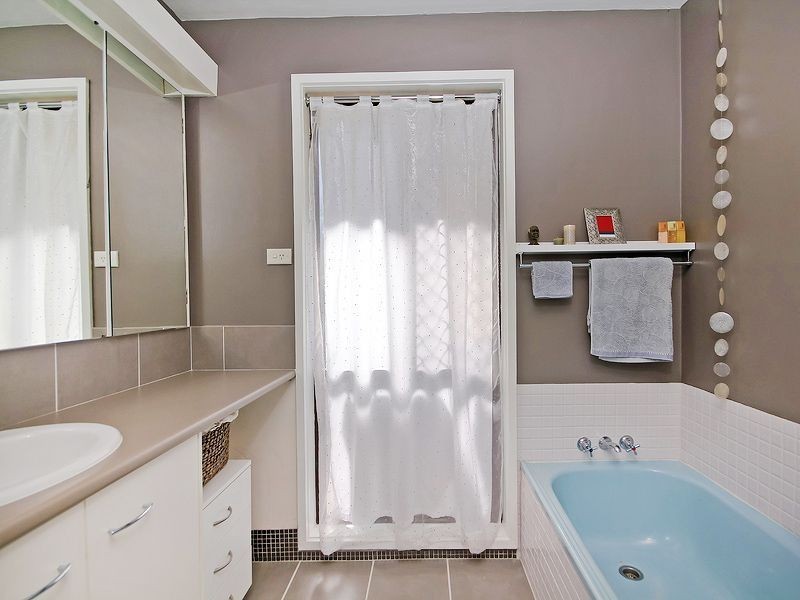 330 Horizon Drive, Riverhills QLD 4074