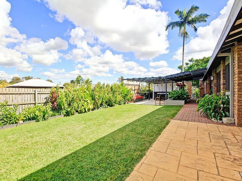 330 Horizon Drive, Riverhills QLD 4074