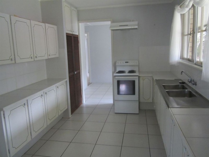 2 Byambee Street, Kenmore QLD 4069