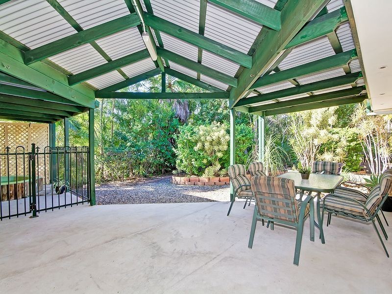 8 Kauri Place, Seventeen Mile Rocks QLD 4073