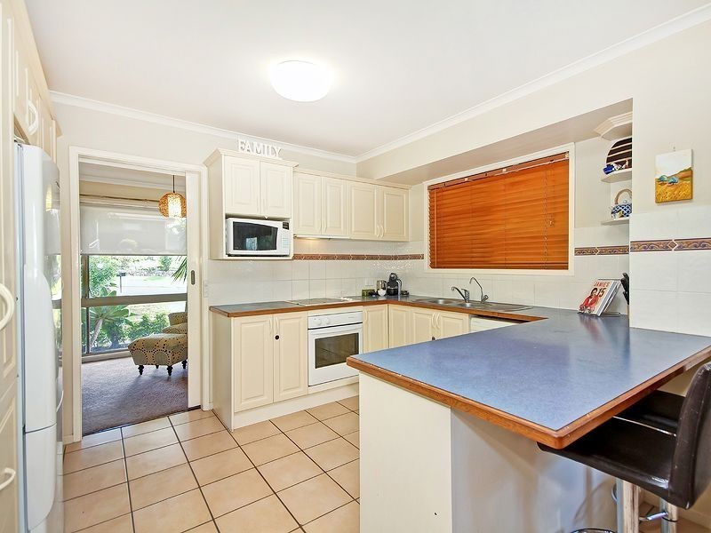 4 Kosciusko Street, Middle Park QLD 4074