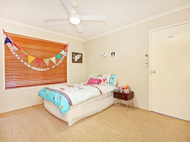 4 Kosciusko Street, Middle Park QLD 4074