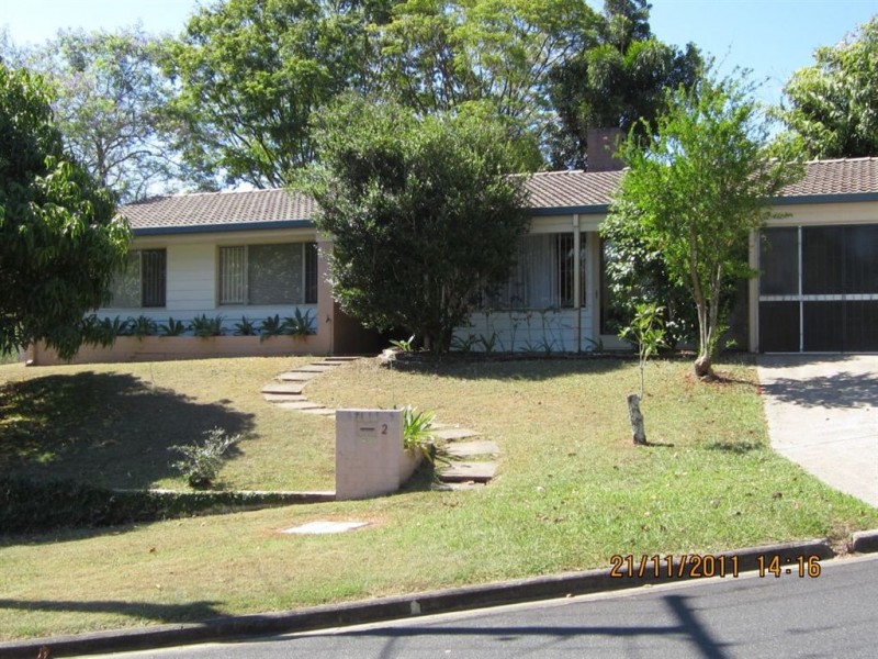 2 Whitian Street, Chapel Hill QLD 4069