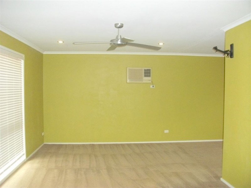 402 Sumners Road, Riverhills QLD 4074