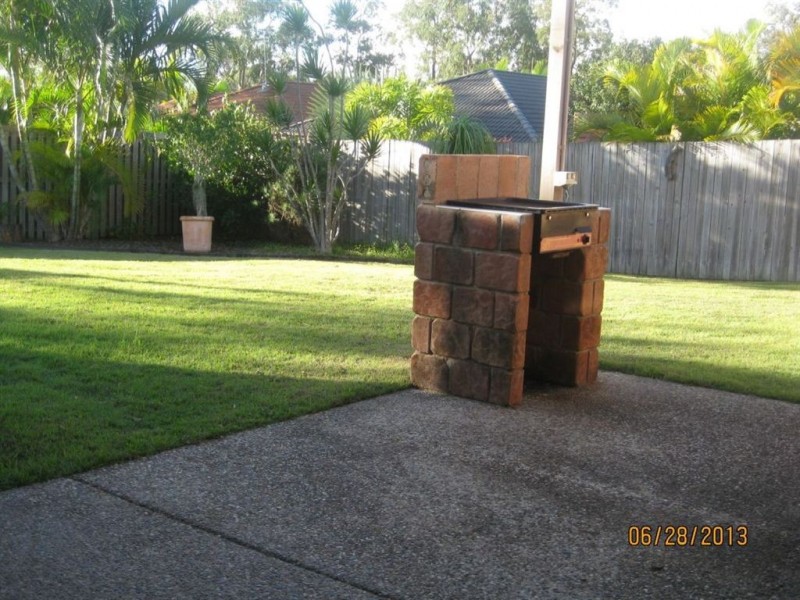 33 Jubilee Avenue, Forest Lake QLD 4078