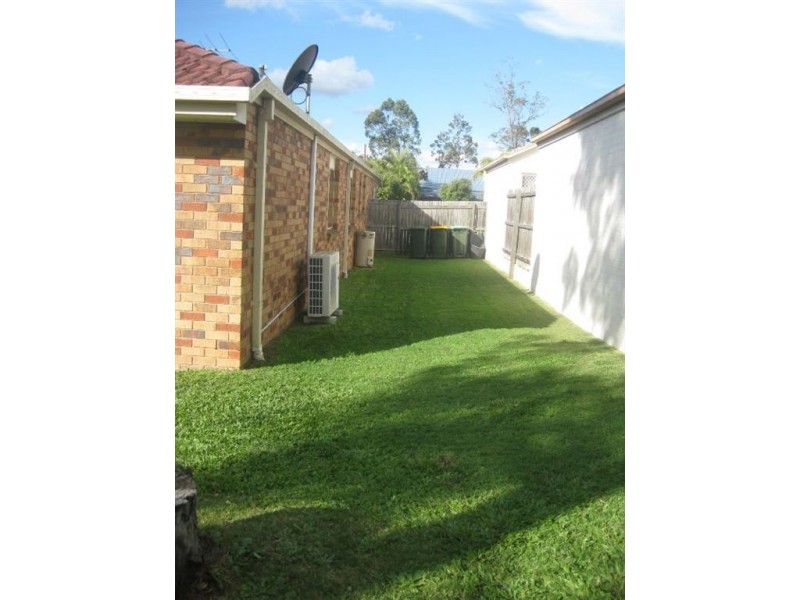 15 Chelsea Place, Forest Lake QLD 4078