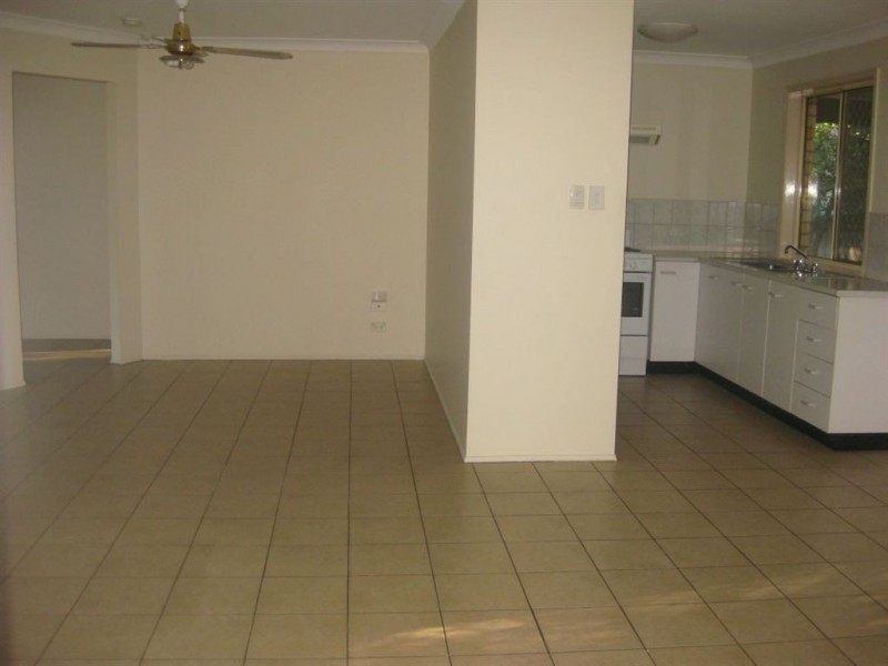 10 Jenkins Court, Goodna QLD 4300
