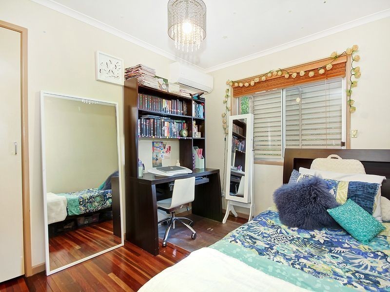 35 Melody Street, Jamboree Heights QLD 4074