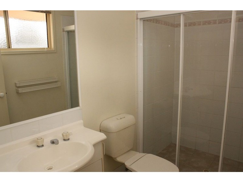 13 Homebush Cresecent, Sinnamon Park QLD 4073