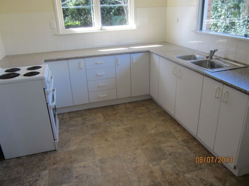 19 Belford Street, Kenmore QLD 4069