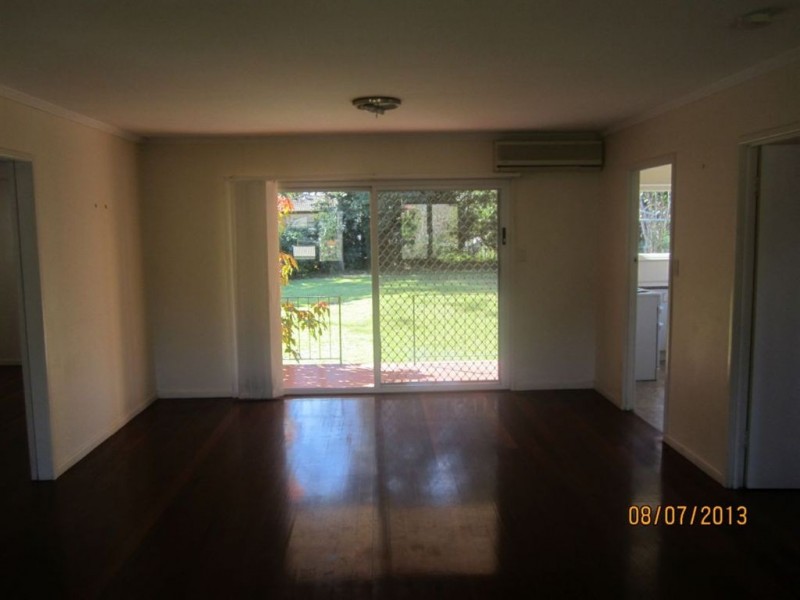 19 Belford Street, Kenmore QLD 4069