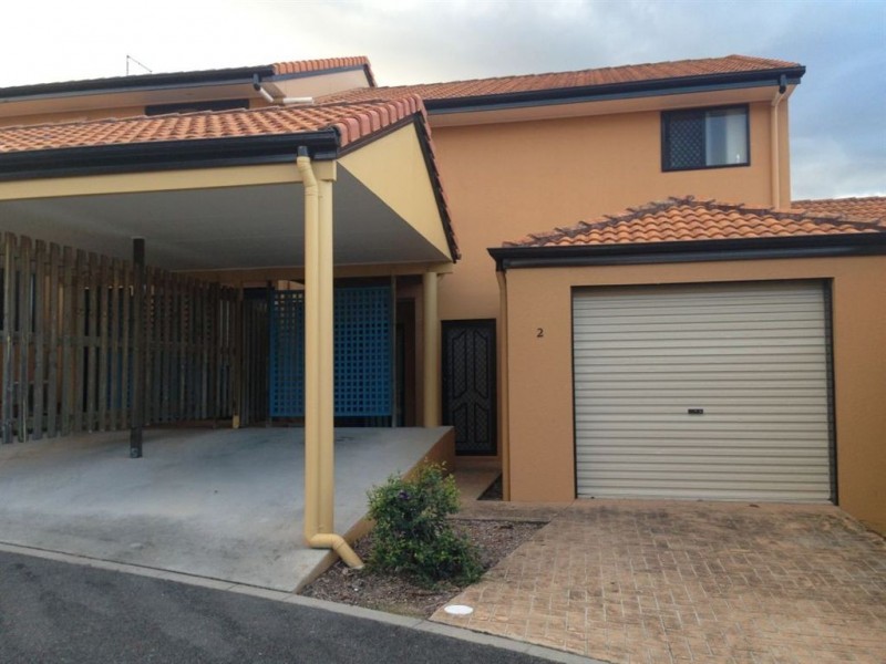 2/250 Sumners Rd, Riverhills QLD 4074