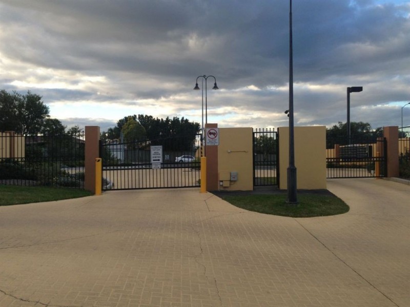 2/250 Sumners Rd, Riverhills QLD 4074