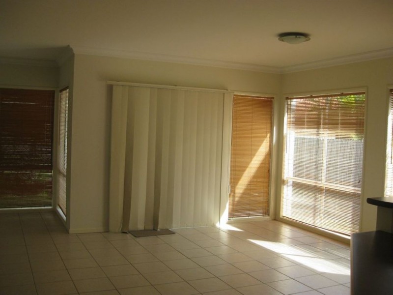 17 Hindmarsh Place, Westlake QLD 4074
