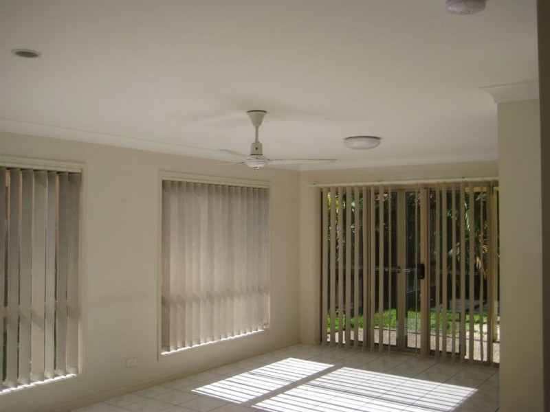 14 Olympic Place, Sinnamon Park QLD 4073