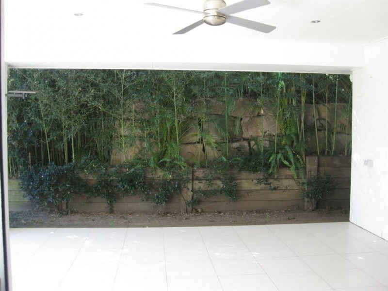 17 Highland Drive, Seventeen Mile Rocks QLD 4073