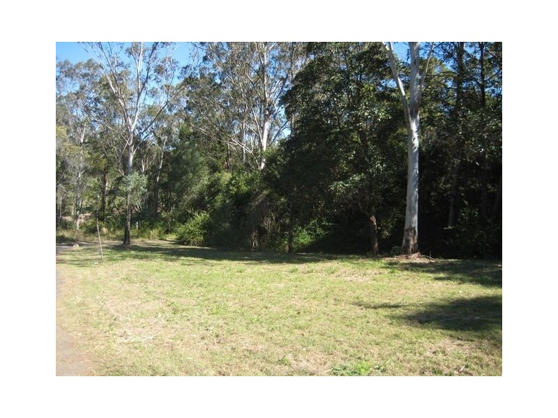 185 Boscombe Road, Brookfield QLD 4069