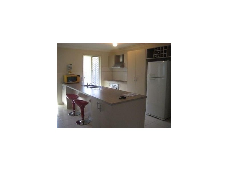 15 Tropical, Forest Lake QLD 4078