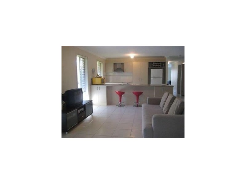15 Tropical, Forest Lake QLD 4078
