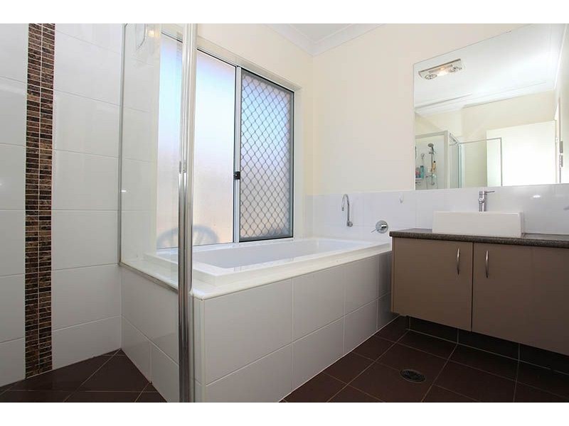 44 Bathersby Crescent, Augustine Heights QLD 4300