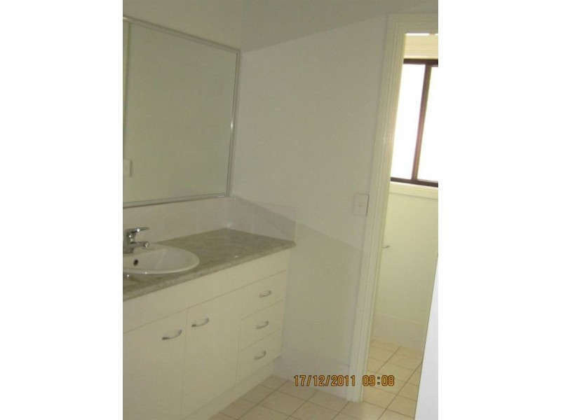 21 Pinkwood Street, Bellbowrie QLD 4070