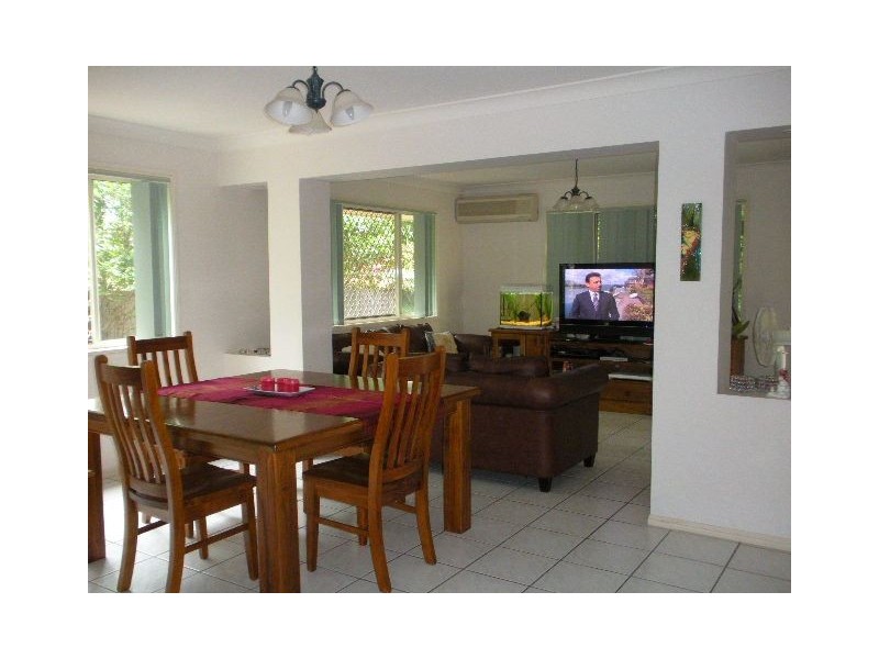 19 Nisbet Street, Westlake QLD 4074