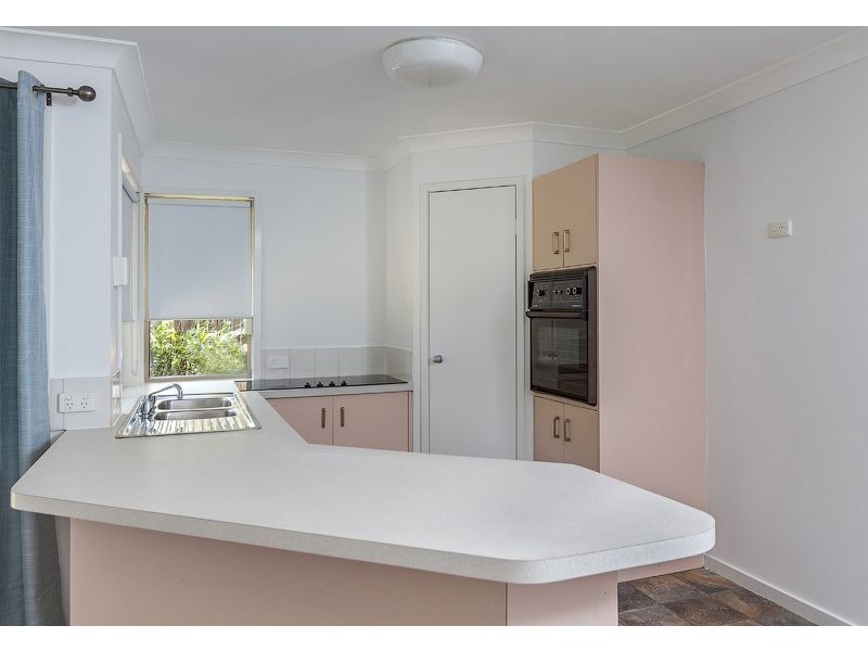 8 Harans Street, Jamboree Heights QLD 4074