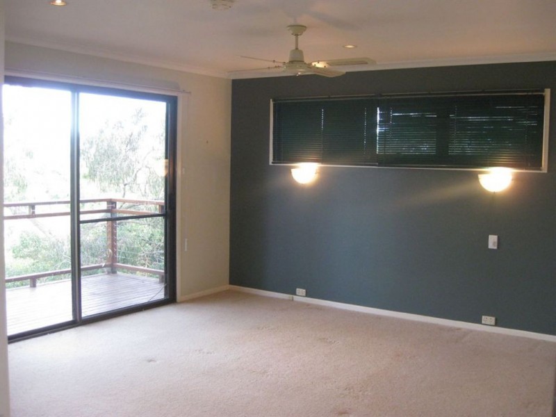 4 Jingara Court, Karana Downs QLD 4306