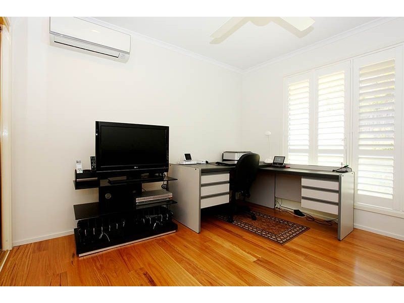 135 Arrabri Avenue, Mount Ommaney QLD 4074