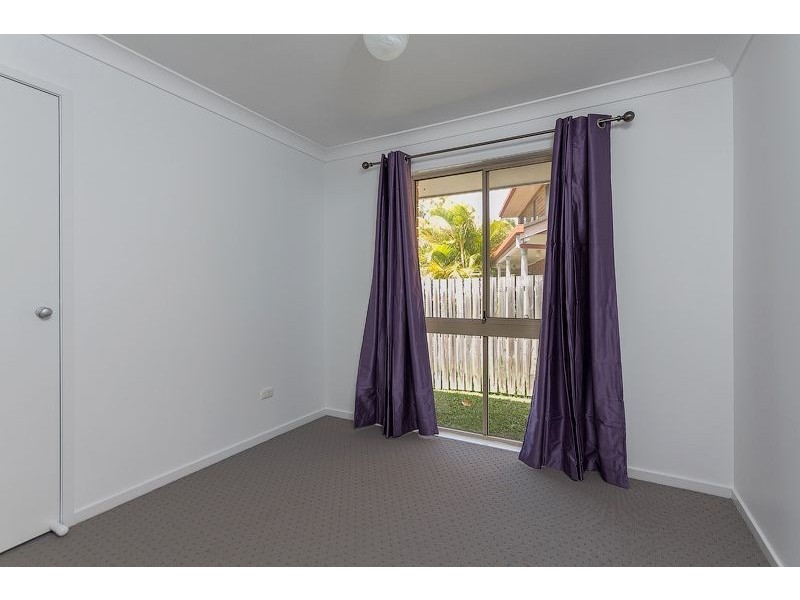 8 Harans Street, Jamboree Heights QLD 4074