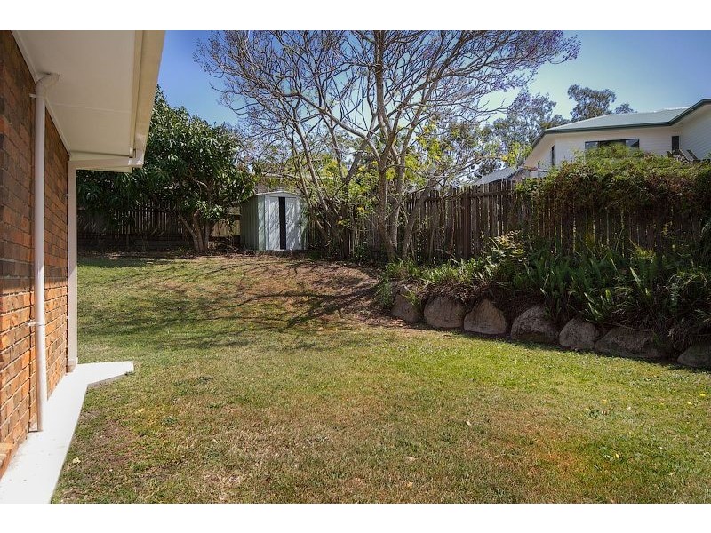 8 Harans Street, Jamboree Heights QLD 4074