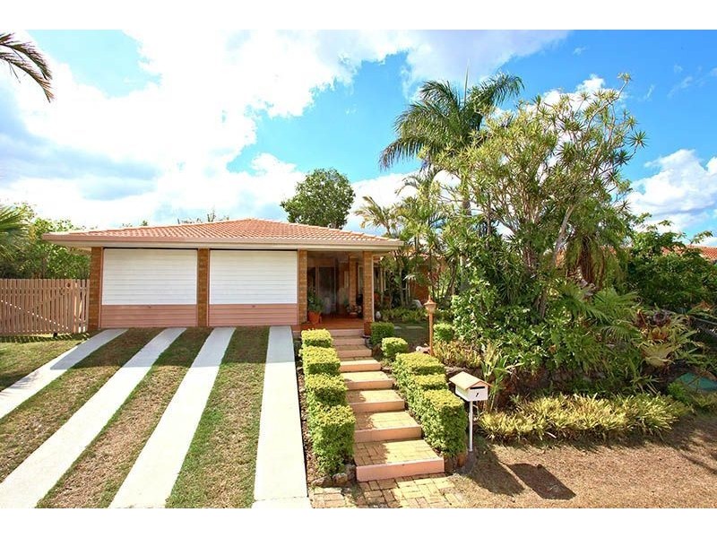 7 Poseidon Crescent, Jamboree Heights QLD 4074