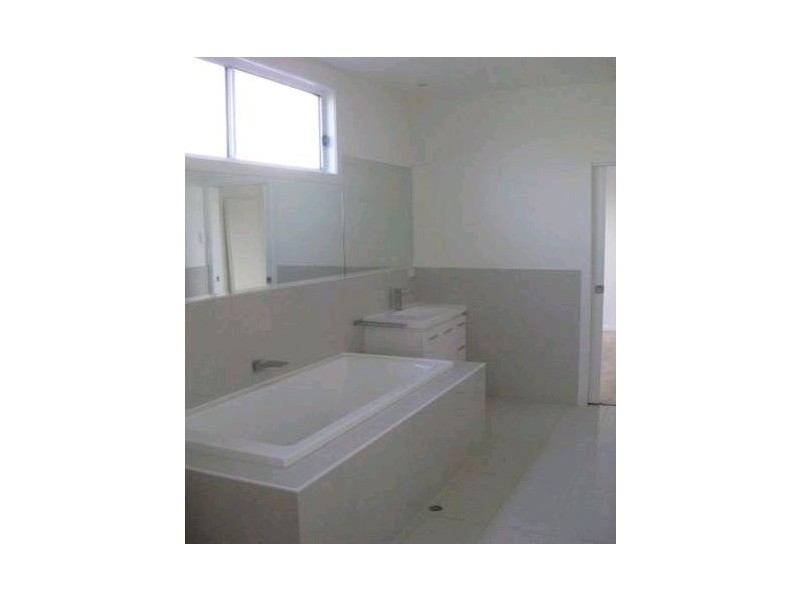 2 Cayman Place, Forest Lake QLD 4078