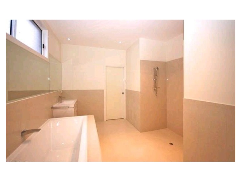 2 Cayman Place, Forest Lake QLD 4078