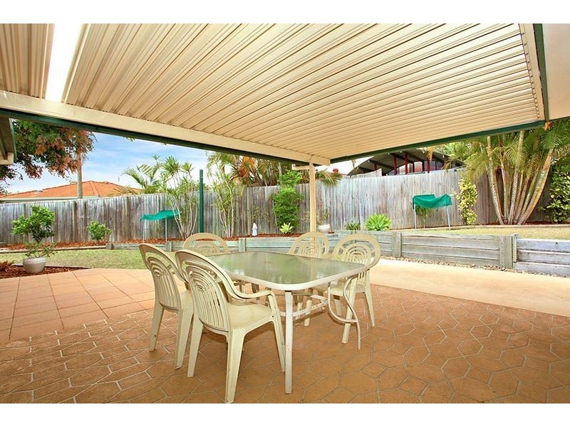 12 Sulphur Crest Close, Doolandella QLD 4077